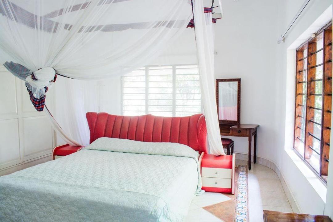 Kijani Cottages Diani Diani Beach Esterno foto