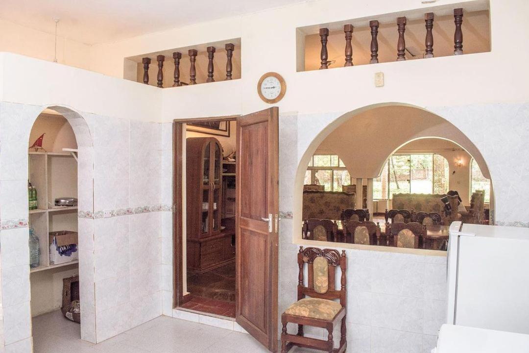Kijani Cottages Diani Diani Beach Esterno foto