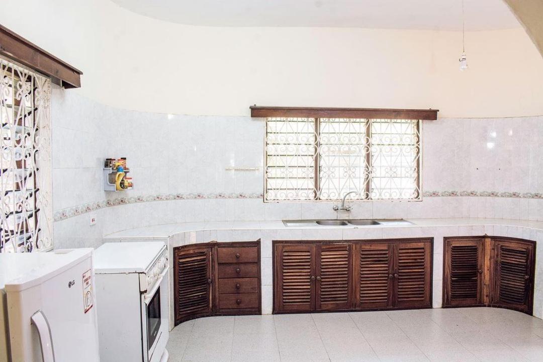 Kijani Cottages Diani Diani Beach Esterno foto